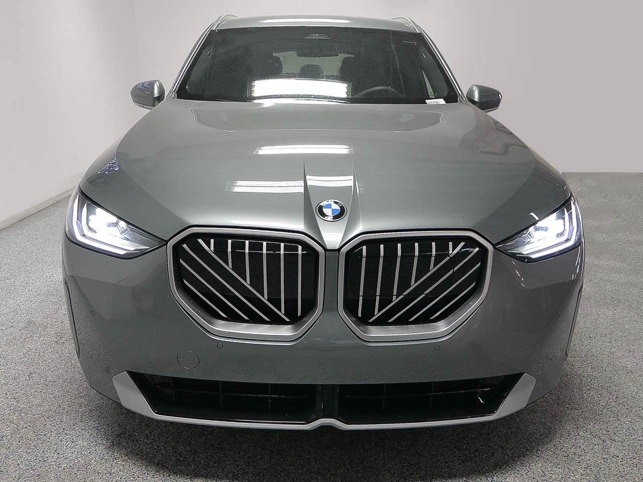 Used 2026 BMW X3 xDrive30i AWD/4WD image 2