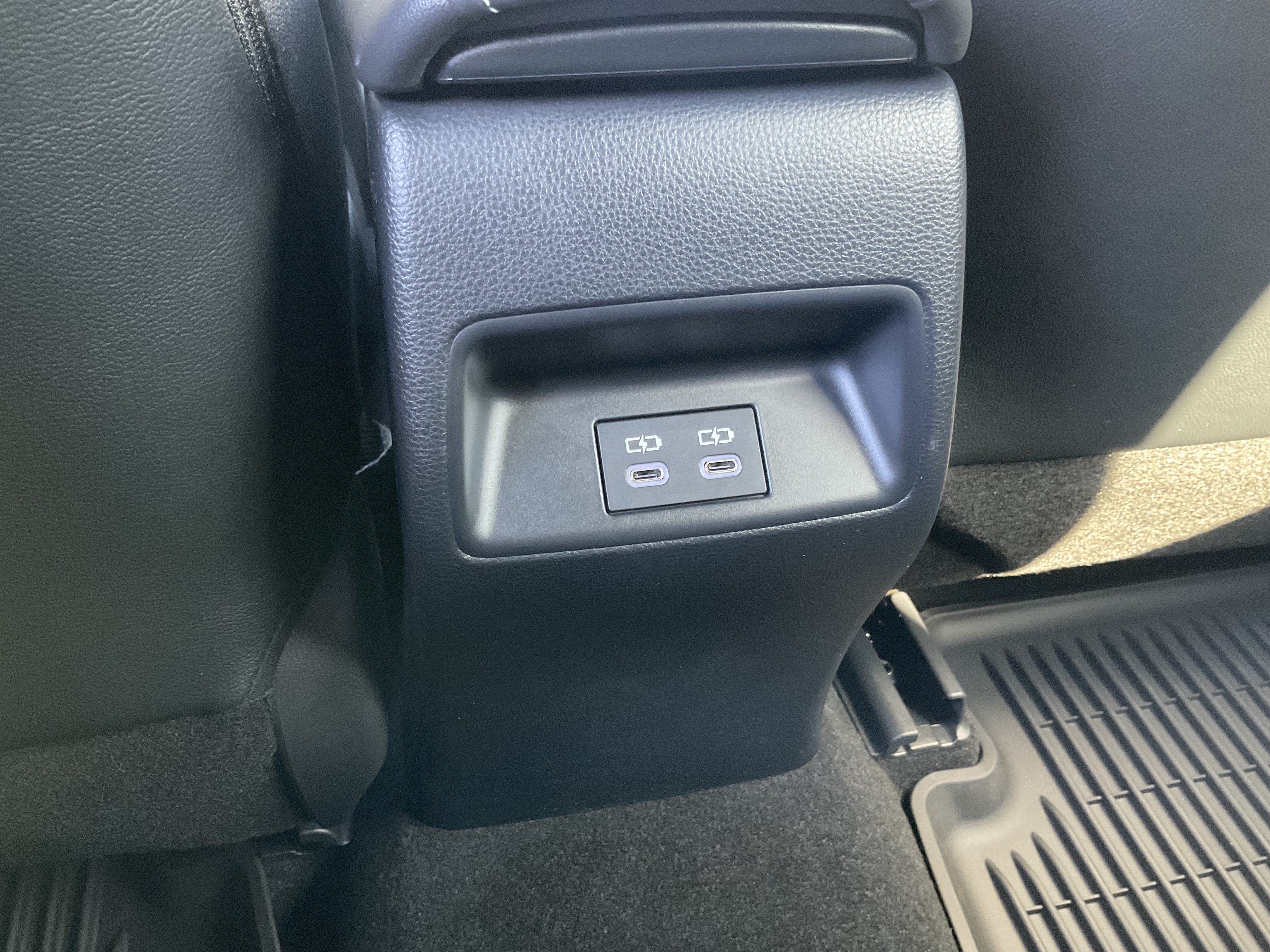 Used 2025 Toyota Corolla XSE FWD image 33