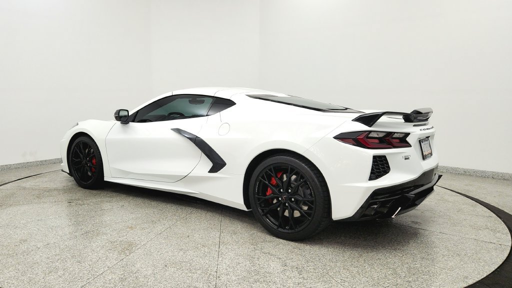 Used 2023 Chevrolet Corvette Stingray Premium Cpe w/ Z51 Performance Package RWD image 3