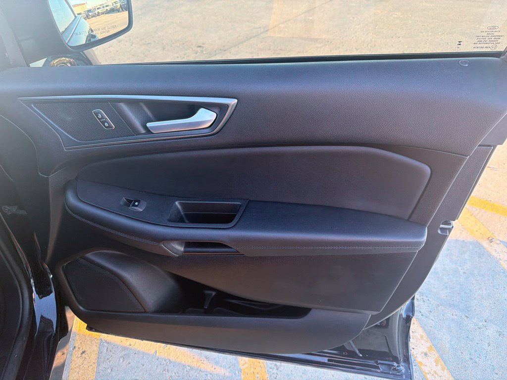 Used 2024 Ford Edge SE w/ Black Appearance Package AWD/4WD image 32