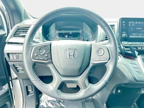 Used 2024 Honda Odyssey Sport image 16