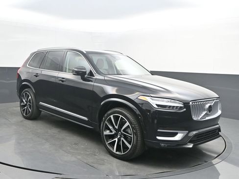 Certified 2023 Volvo XC90 B6 Plus w/ Protection Package Premier AWD/4WD image 9