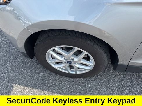 Used 2022 Ford Edge SEL w/ Convenience Package image 10