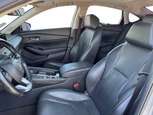 Used 2023 Honda Accord Touring image 9