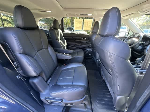 Certified 2025 Subaru Ascent Bronze Edition AWD/4WD image 24