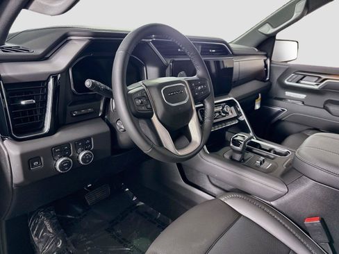 Used 2026 GMC Sierra 1500 Denali w/ Technology Package AWD/4WD image 3