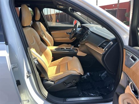 Used 2020 Volvo XC90 T8 Inscription image 14