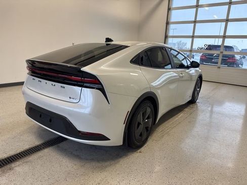 New 2026 Toyota Prius LE image 7