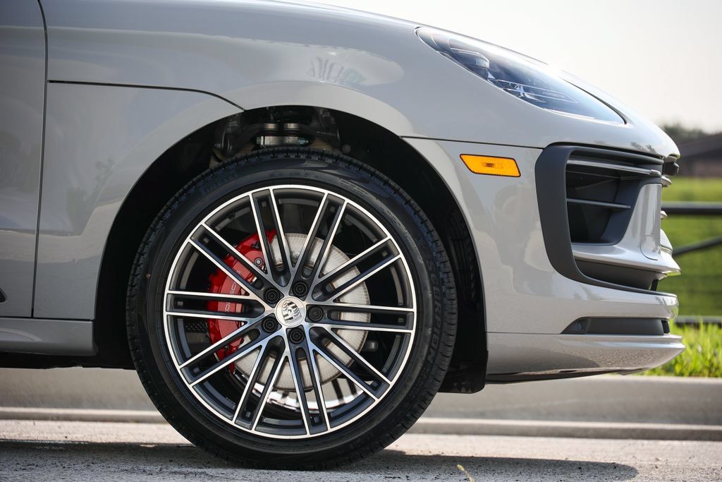 New 2026 Porsche Macan S AWD/4WD image 31