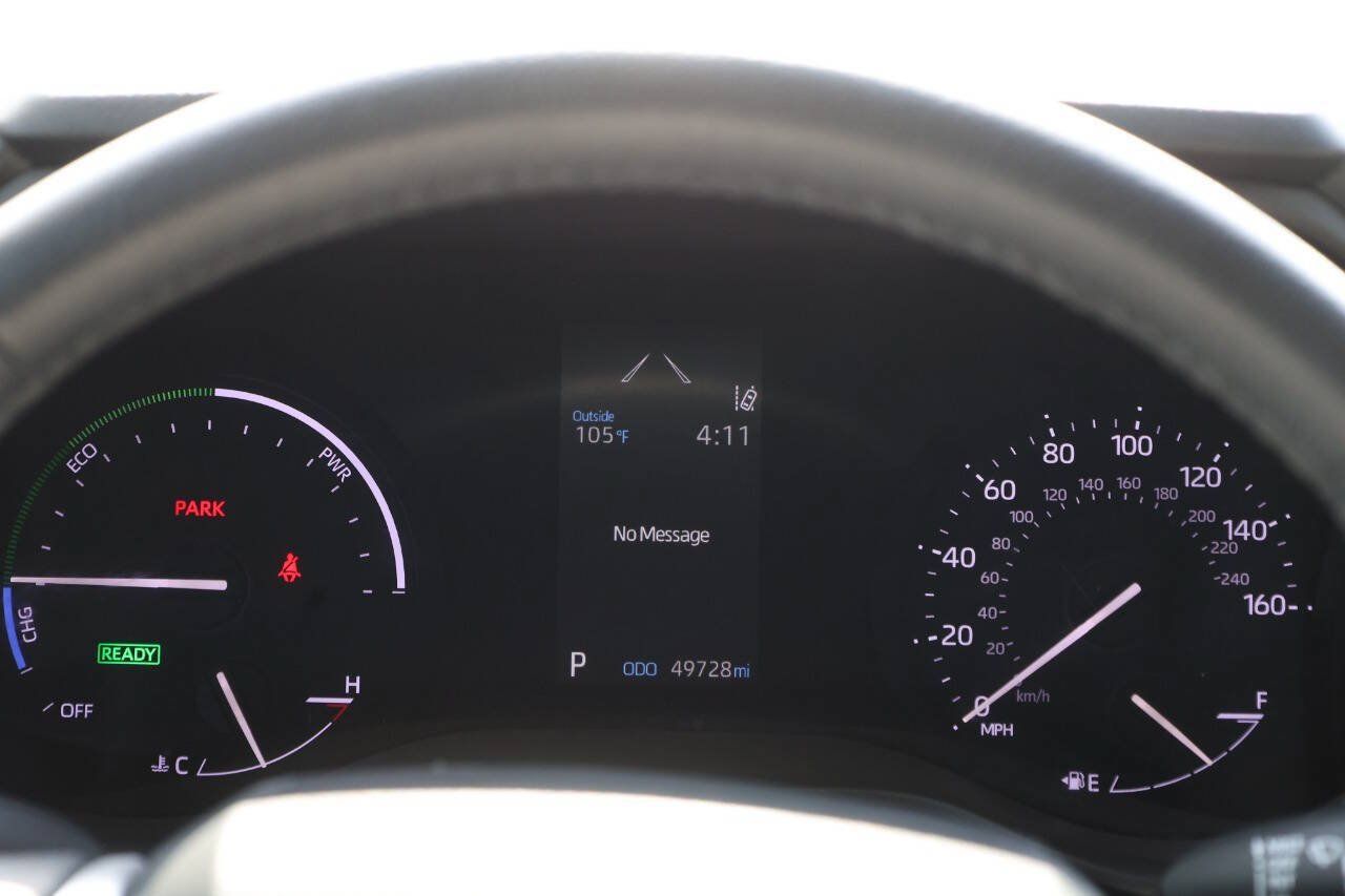 Used 2021 Toyota Sienna XLE FWD image 19
