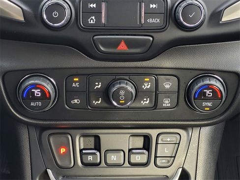 Used 2020 GMC Terrain Denali w/ Denali Premium Package image 15