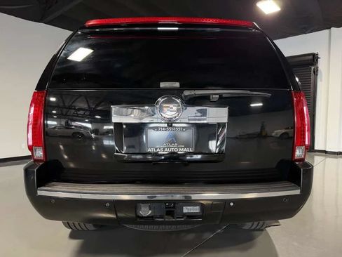 Used 2007 Cadillac Escalade AWD w/ Information Package image 5