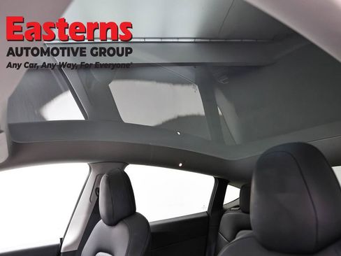 Used 2022 Tesla Model Y Long Range image 28