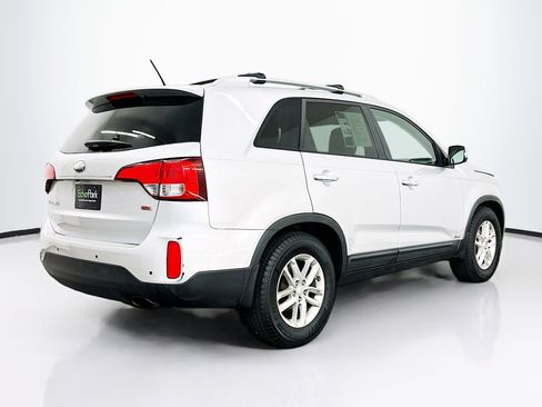 Used 2014 Kia Sorento LX w/ Touring Package (LX) image 9