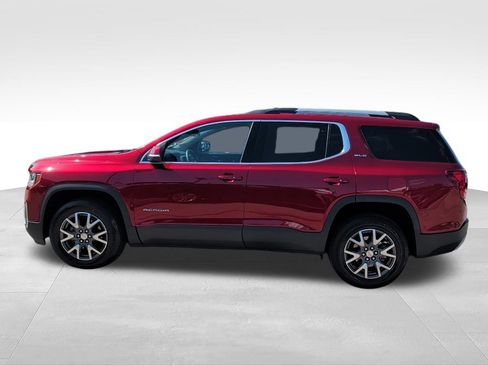 Used 2023 GMC Acadia SLE w/ Driver Convenience Package FWD image 8