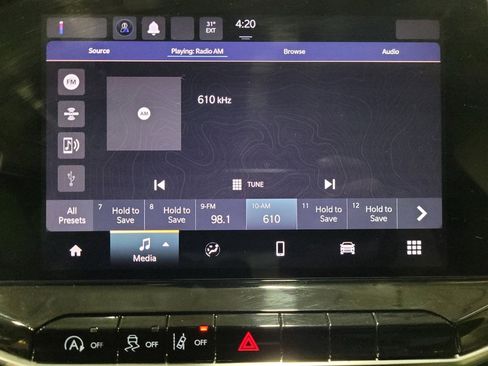 Used 2024 Jeep Compass Latitude image 25