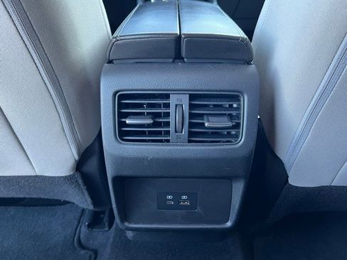 Used 2021 Nissan Rogue SV image 23