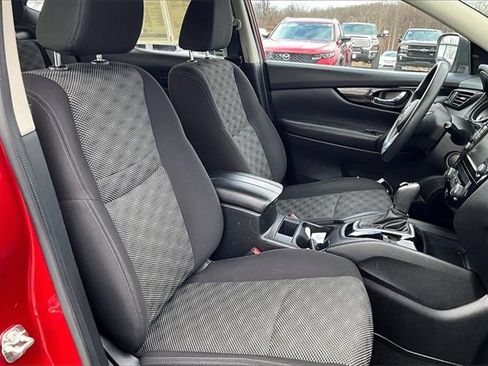 Used 2019 Nissan Rogue Sport SV image 10