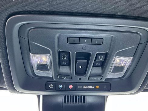 Used 2025 GMC Sierra 3500 AT4 w/ AT4 Premium Plus Package image 40