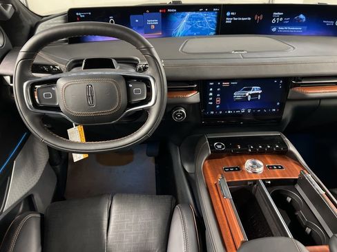 New 2026 Lincoln Navigator Black Label AWD/4WD image 7
