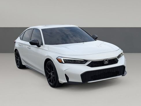 Used 2025 Honda Civic Sport image 2