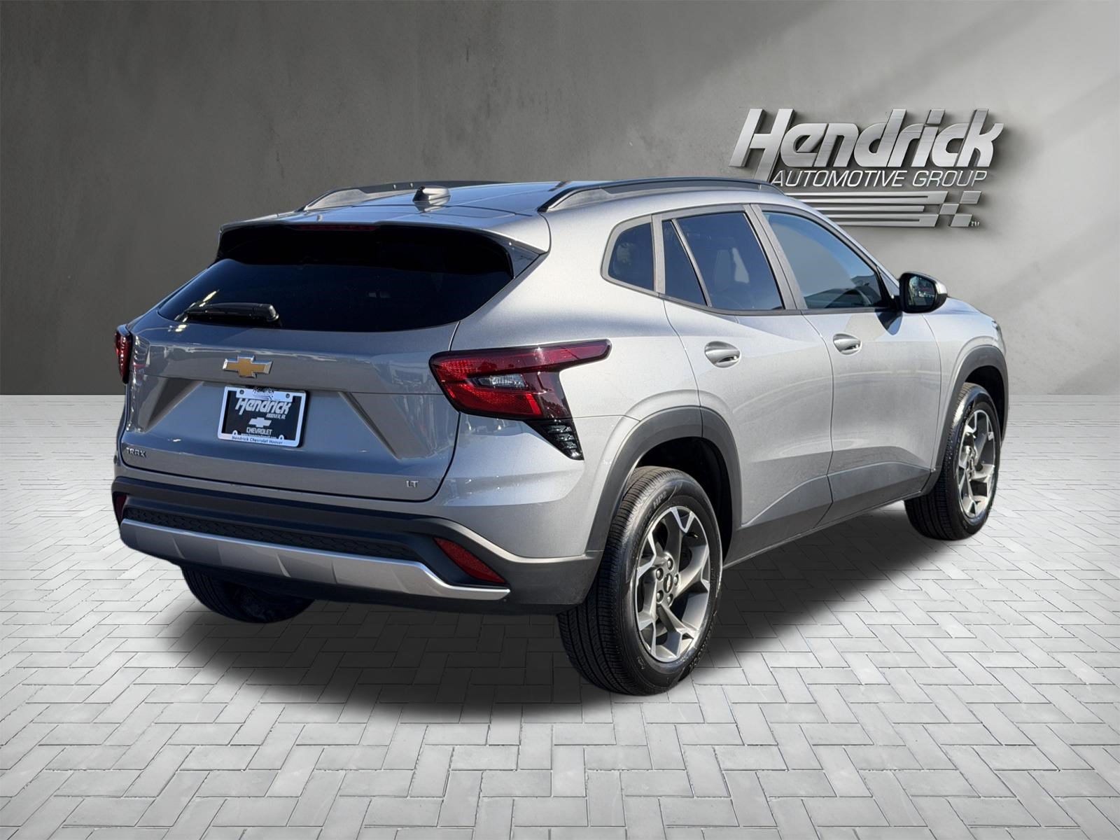 Used 2024 Chevrolet Trax LT FWD image 10