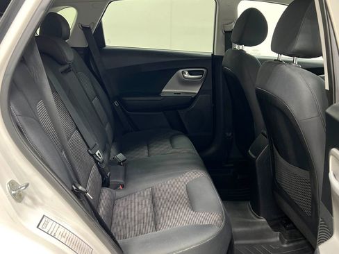 Used 2019 Kia Niro LX image 30
