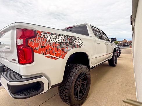 New 2026 Chevrolet Silverado 1500 RST AWD/4WD image 11