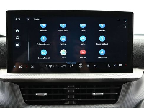 Used 2025 Ford Explorer ST AWD/4WD image 35