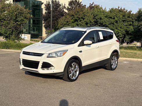 Used 2013 Ford Escape Titanium w/ Parking Technology Pkg AWD/4WD image 4