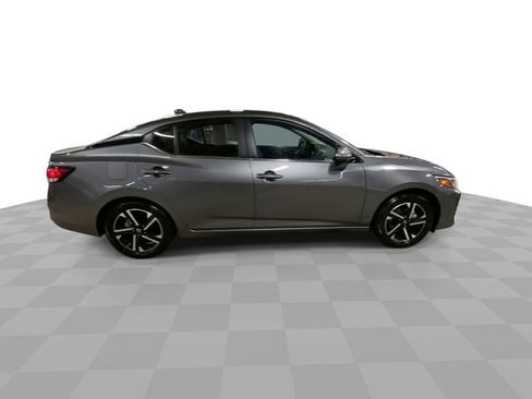 Used 2024 Nissan Sentra SV image 3