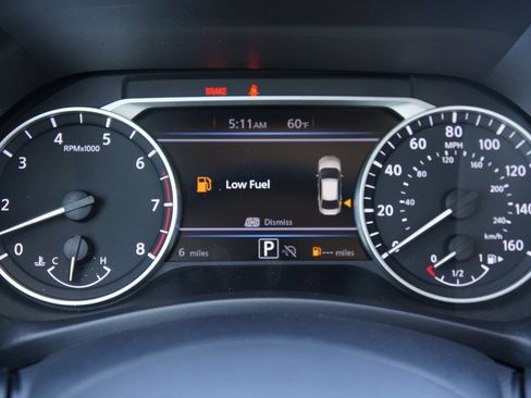 Used 2024 Nissan Sentra SR FWD image 14
