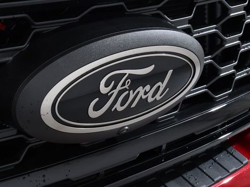 New 2026 Ford F350 XLT w/ XLT Premium Package AWD/4WD image 20