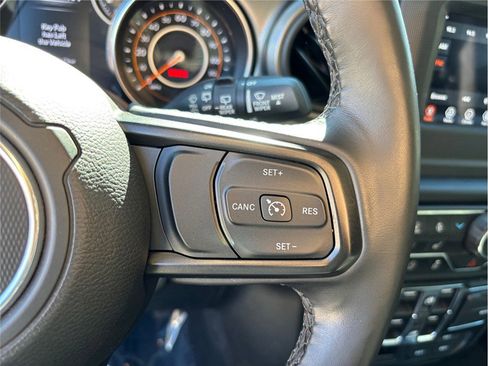 Used 2022 Jeep Wrangler Unlimited Willys image 22