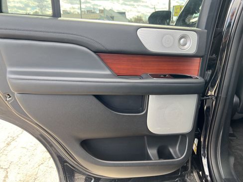 Used 2021 Lincoln Navigator Reserve AWD/4WD image 25