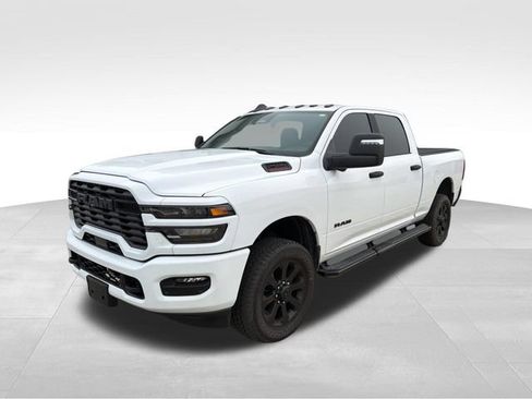 Used 2025 RAM 2500 Big Horn AWD/4WD image 6