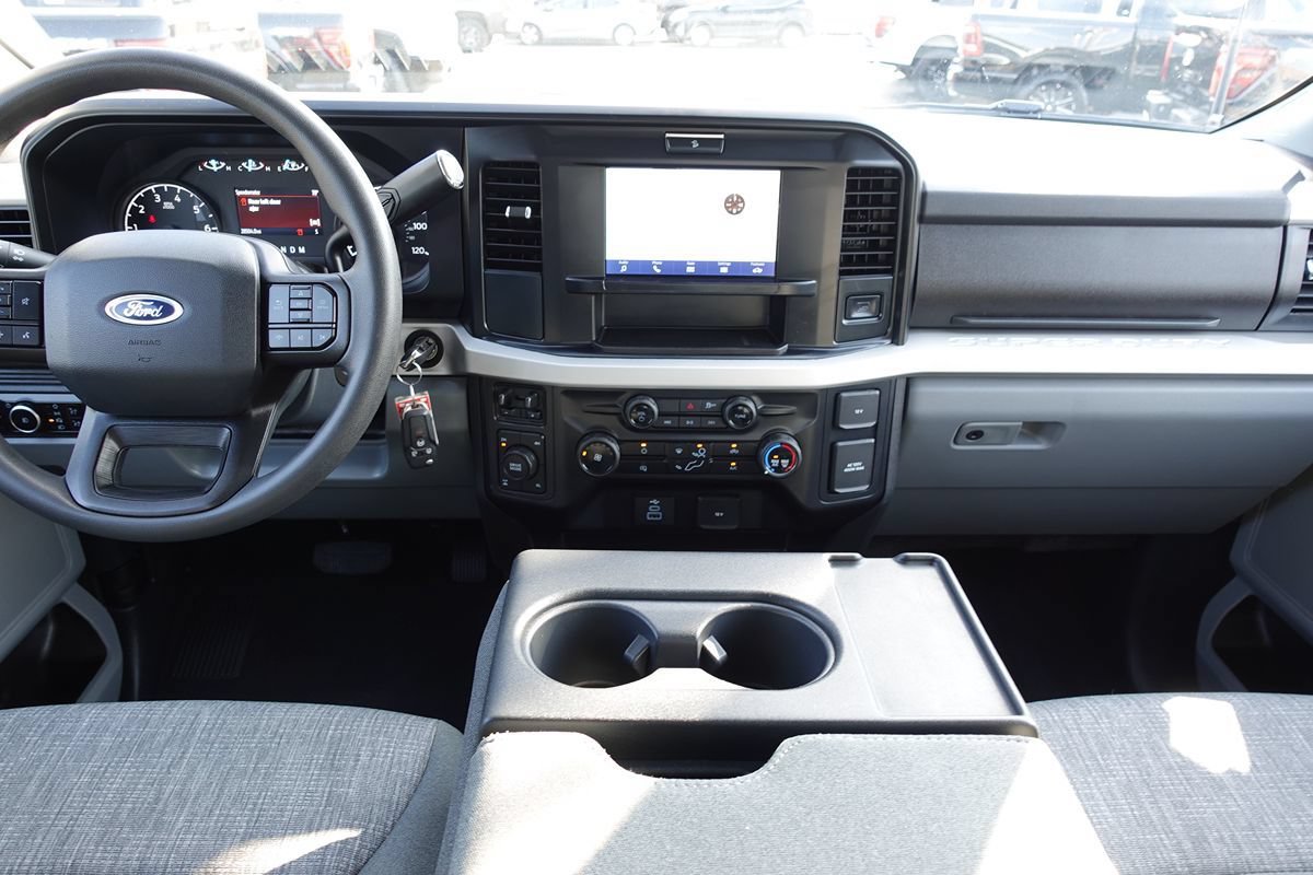Used 2025 Ford F250 XLT w/ FX4 Off-Road Package AWD/4WD image 39