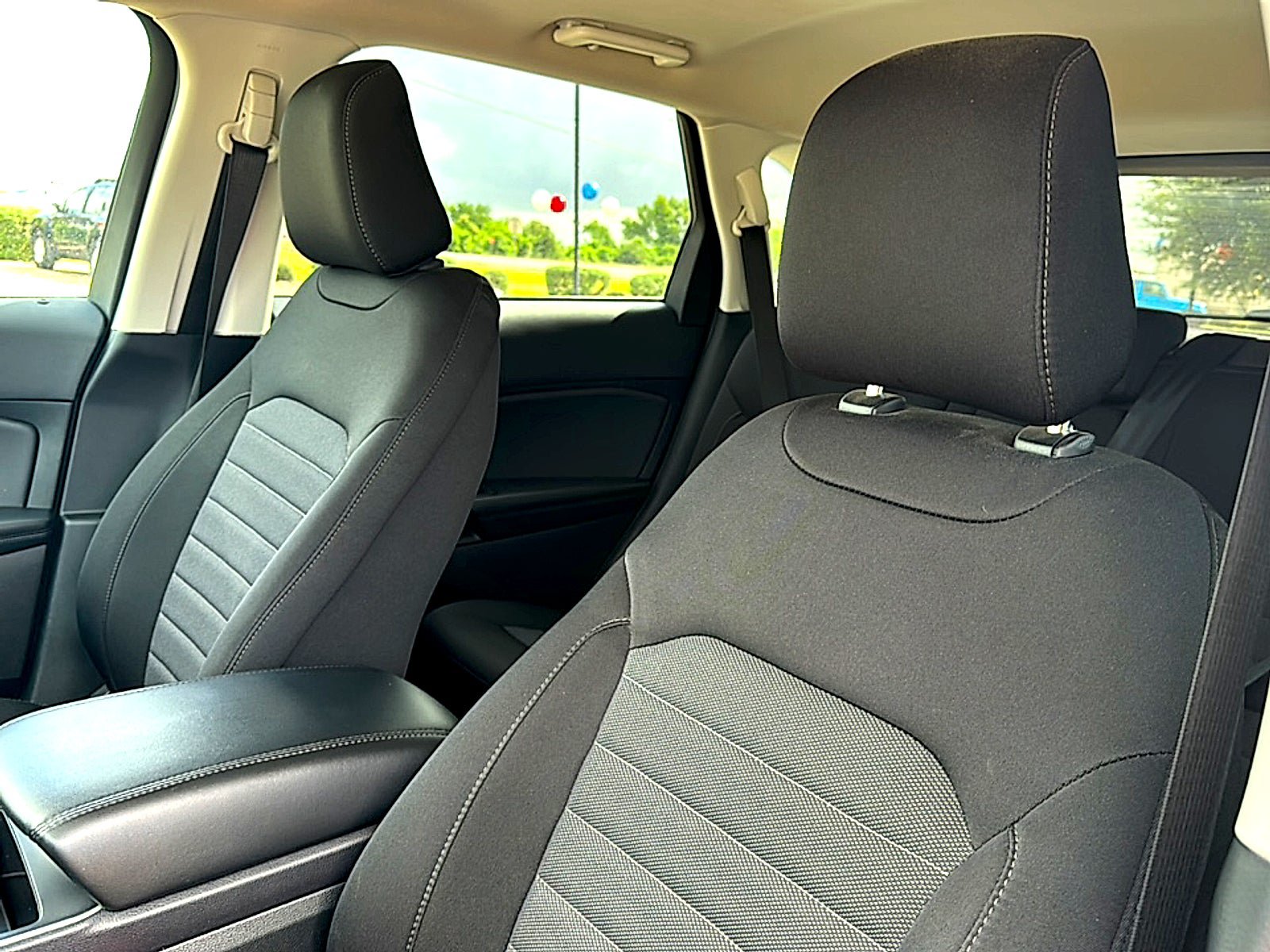 Used 2024 Ford Edge SE AWD/4WD image 14