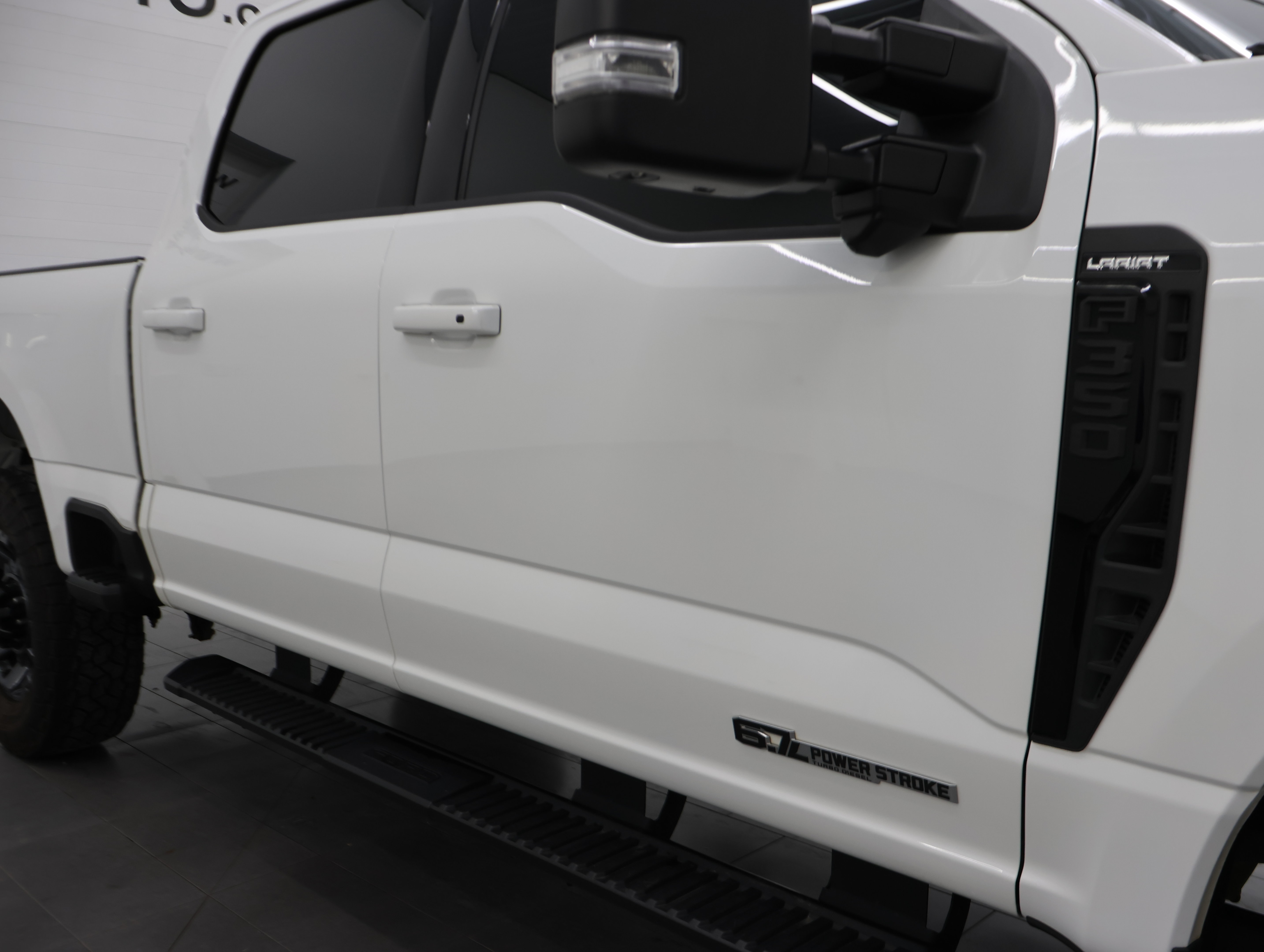 Used 2024 Ford F350 Lariat w/ Lariat Ultimate Package AWD/4WD image 29