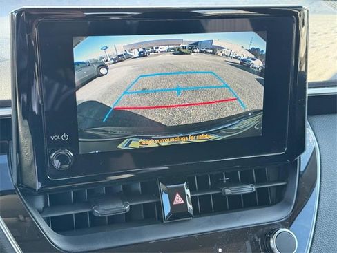 Used 2024 Toyota Corolla LE image 23