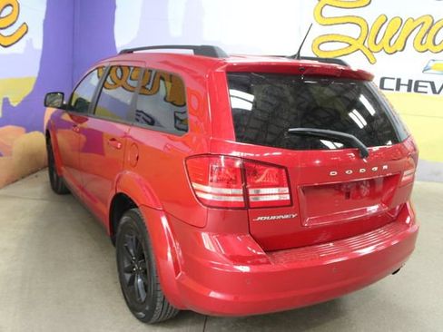 Used 2020 Dodge Journey SE w/ SE Popular Equipment Group FWD image 5