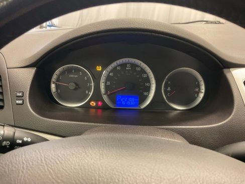 Used 2009 Hyundai Sonata SE FWD image 2