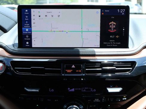 Certified 2025 Acura MDX FWD w/ Technology Package image 16
