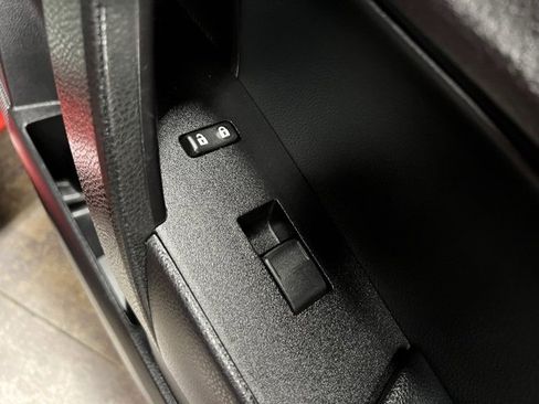 Used 2019 Toyota Corolla L image 24