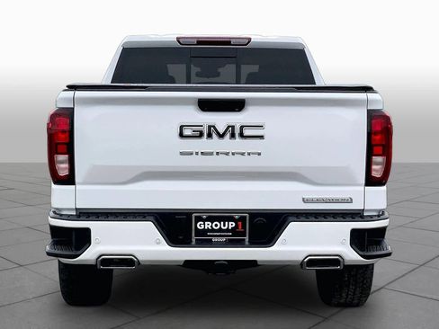 Used 2025 GMC Sierra 1500 Elevation w/ Elevation Premium Package AWD/4WD image 9