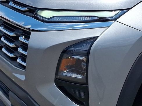 Used 2026 Chevrolet Equinox LT FWD image 29