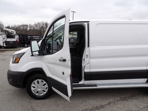 Used 2024 Ford Transit 250 w/ Exterior Upgrade Package image 13