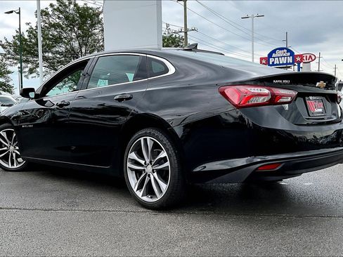 Used 2022 Chevrolet Malibu LT FWD image 4