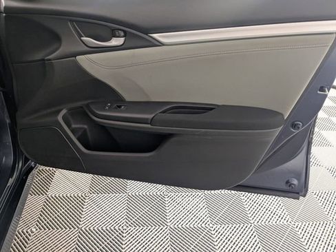 Used 2020 Honda Civic EX image 29