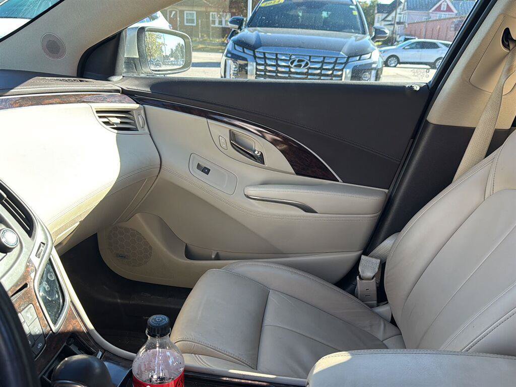Used 2015 Buick LaCrosse Leather w/ Experience Buick Package FWD image 12